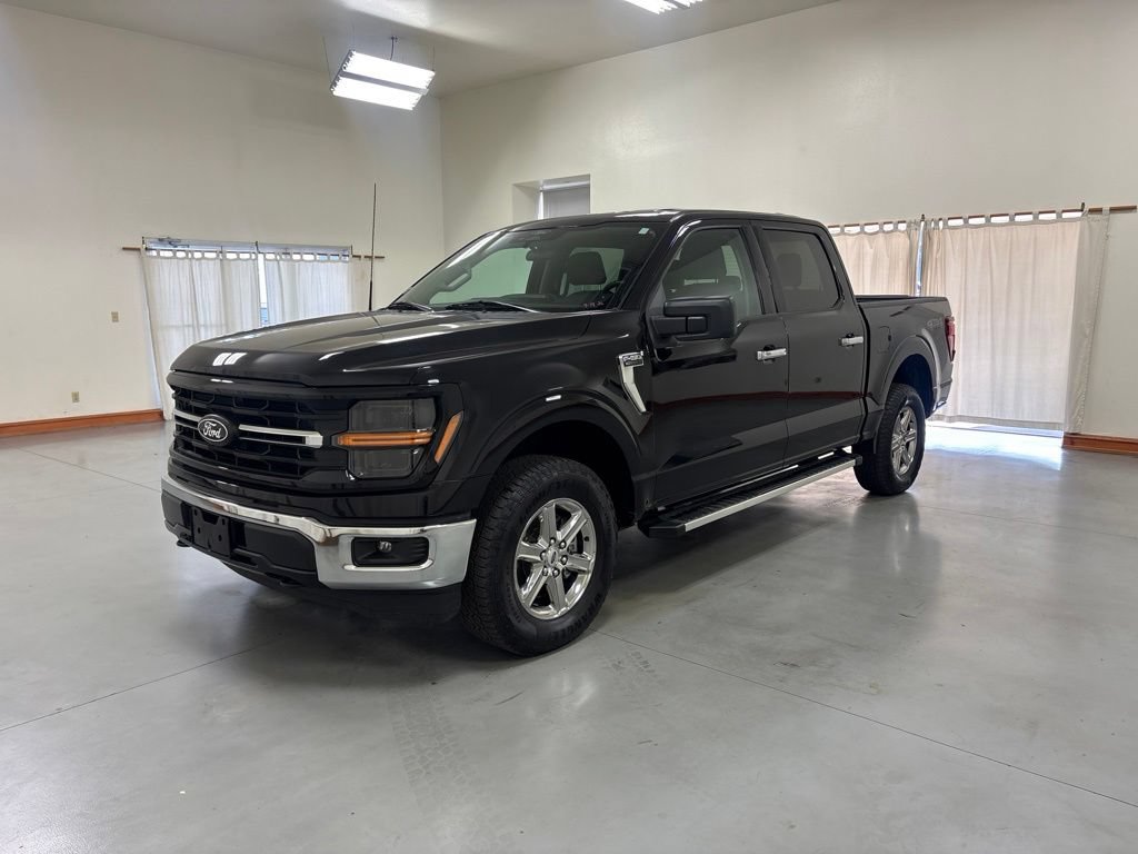 Used 2025 Ford F150 XLT w/ Equipment Group 301A Standard AWD/4WD image 4