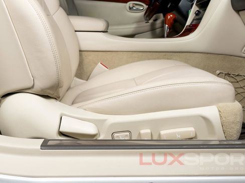 Used 2010 Lexus SC 430 Convertible image 66