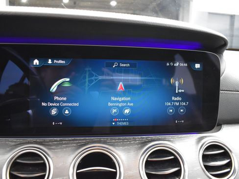 Used 2021 Mercedes-Benz E 450 4MATIC Sedan w/ Premium Package image 10