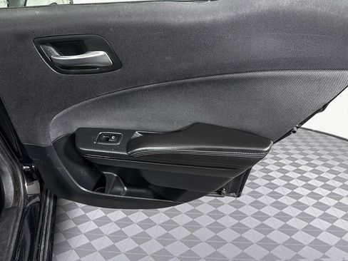 Used 2018 Dodge Charger SXT w/ Blacktop Package image 26