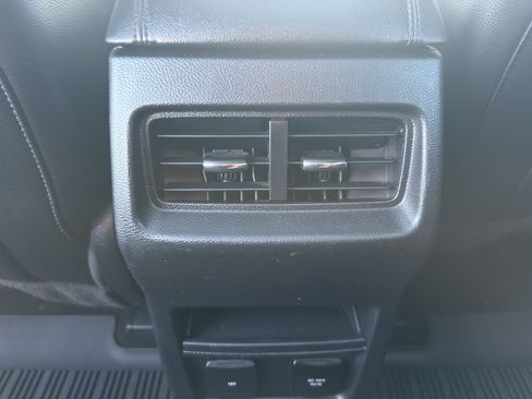Used 2019 Ford Edge SEL w/ Equipment Group 201A AWD/4WD image 33