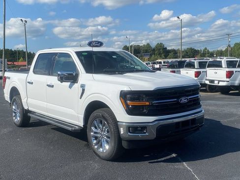 New 2026 Ford F150 XLT w/ Equipment Group 302A MID AWD/4WD image 3