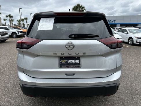 Used 2024 Nissan Rogue S FWD image 15