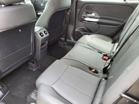 Certified 2025 Mercedes-Benz GLB 250 4MATIC image 31