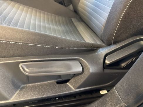 Used 2025 Volkswagen Jetta S image 23