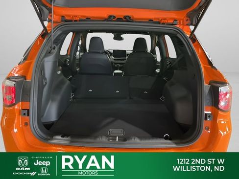 Used 2026 Jeep Compass Trailhawk AWD/4WD image 16