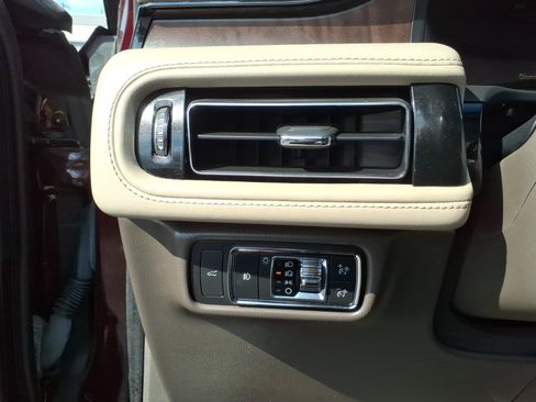 Used 2021 Lincoln Aviator Reserve w/ Elements Package Plus AWD/4WD image 15