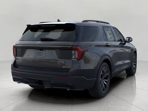 New 2026 Ford Explorer ST-Line AWD/4WD image 8