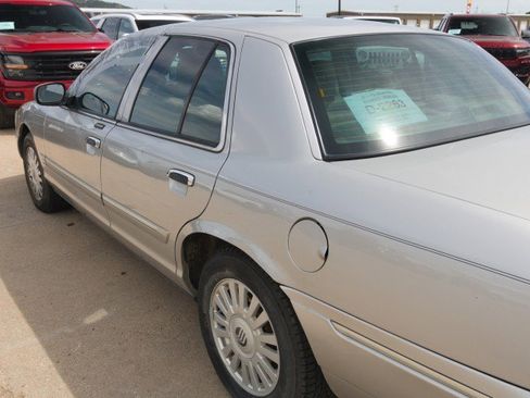 Used 2007 Mercury Grand Marquis LS RWD image 6