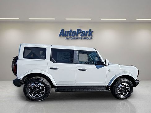 New 2026 Ford Bronco Outer Banks AWD/4WD image 8