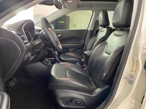 Used 2018 Jeep Compass Limited w/ Navigation Group image 5