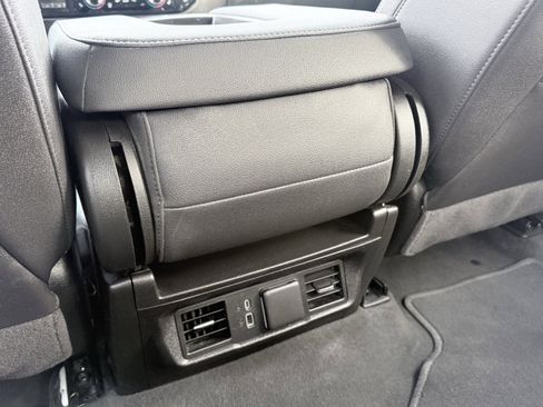 Used 2025 GMC Sierra 1500 SLT image 53