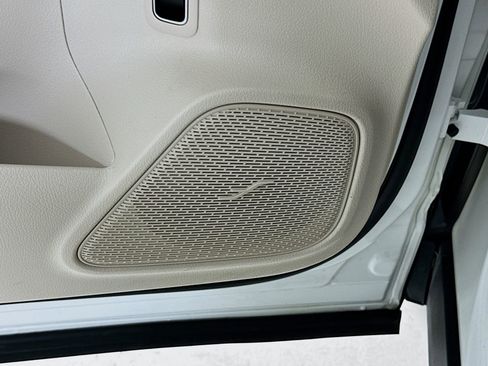 Certified 2025 Mercedes-Benz GLA 250 image 20
