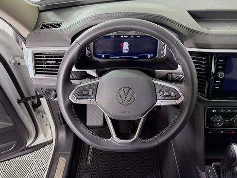 Used 2022 Volkswagen Atlas SE image 13