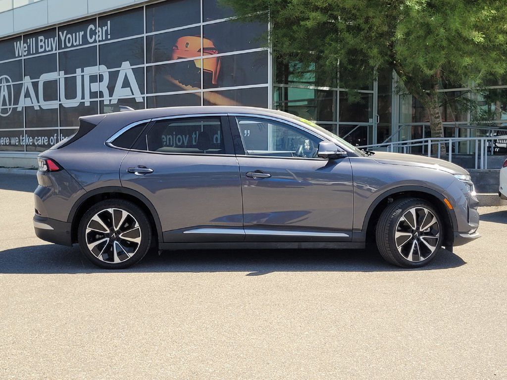 Used 2023 VinFast VF 8 Plus AWD/4WD image 5