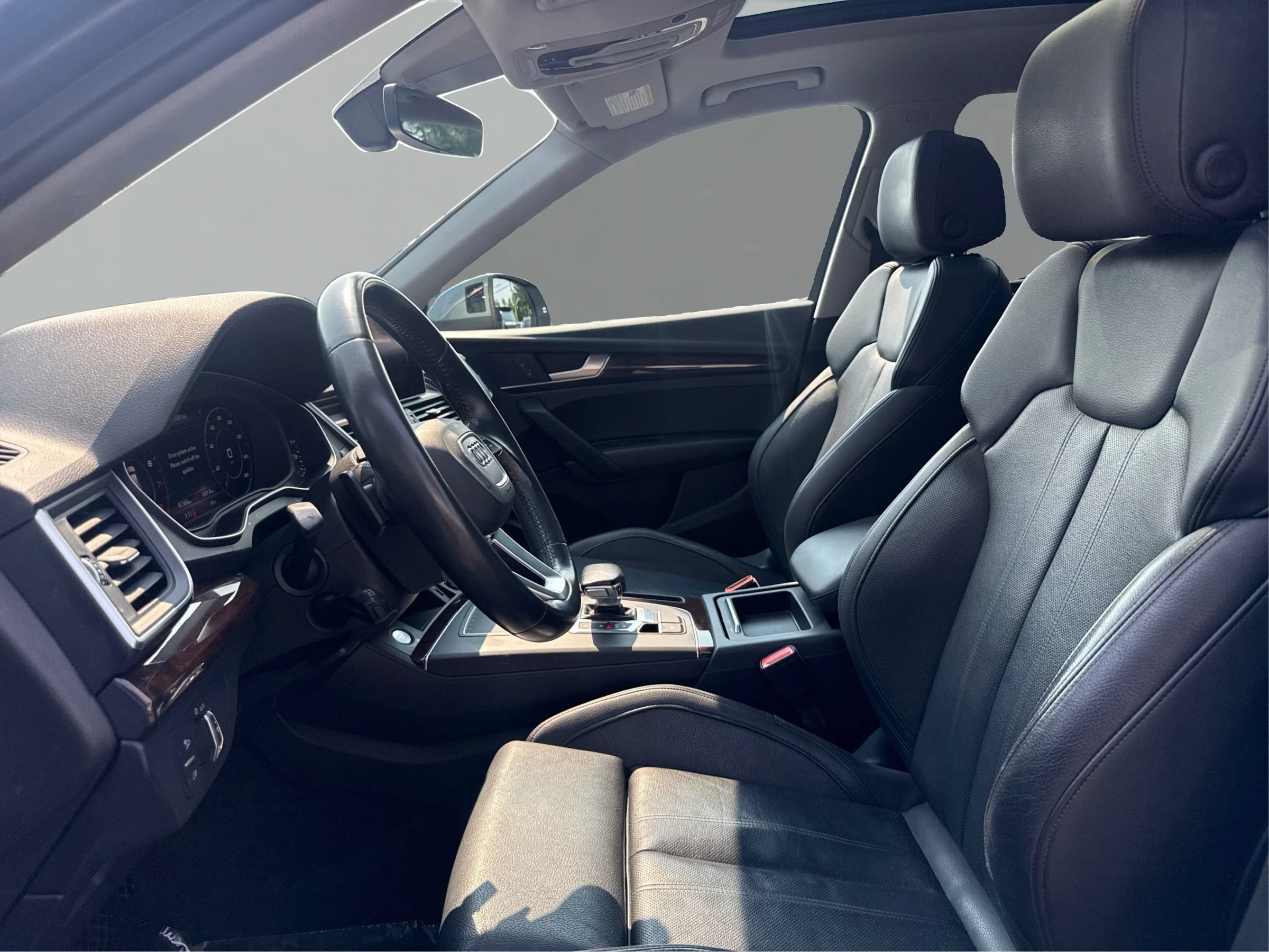 Used 2018 Audi Q5 2.0T Premium Plus w/ Premium Plus Package AWD/4WD image 9