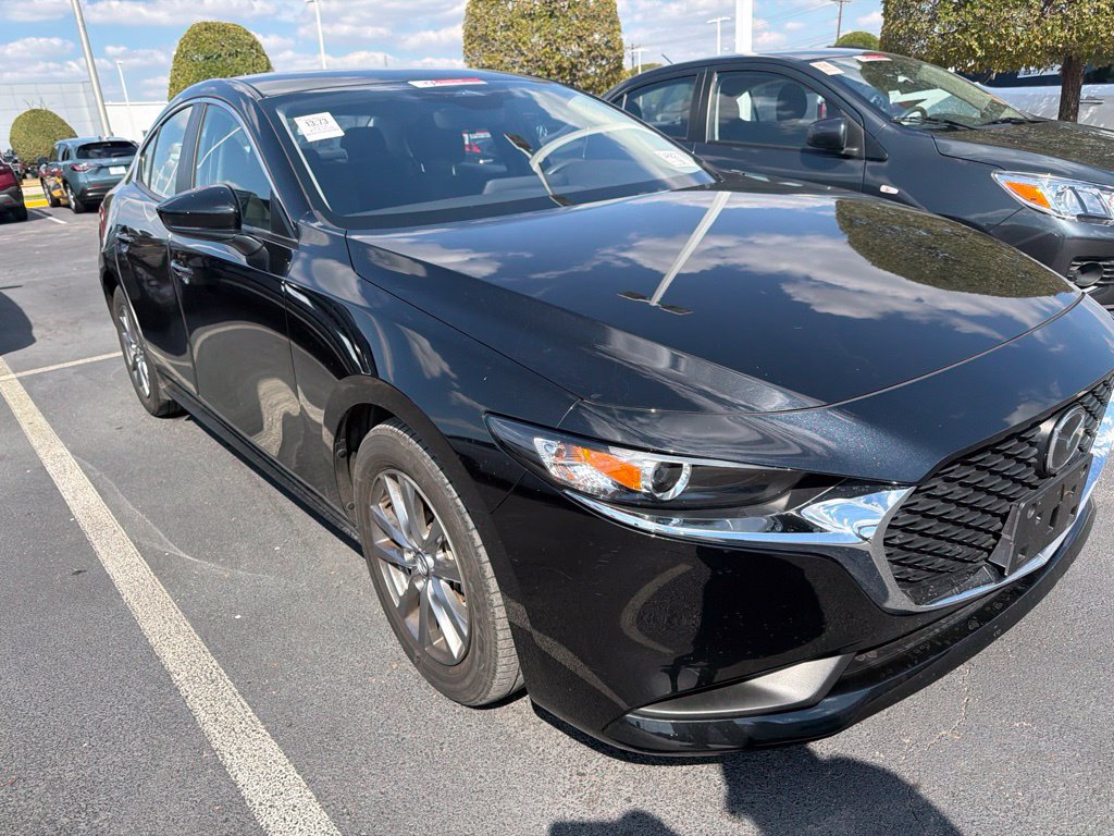 Used 2024 MAZDA MAZDA3 s FWD image 3