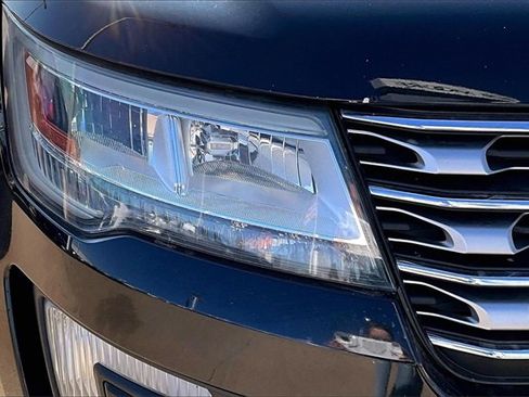 Used 2016 Ford Explorer Limited image 32