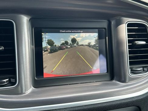 Used 2022 Dodge Charger SXT RWD image 30