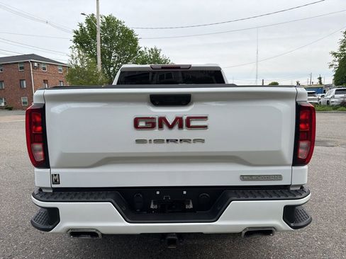 Used 2024 GMC Sierra 1500 Elevation AWD/4WD image 4