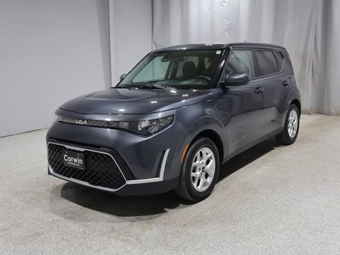 Used 2024 Kia Soul LX w/ Option Group 015 FWD image 6