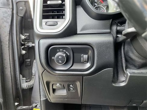 Used 2021 RAM 1500 Big Horn image 21