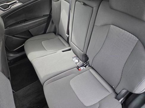 New 2026 Kia Sportage LX w/ LX Convenience Package FWD image 18