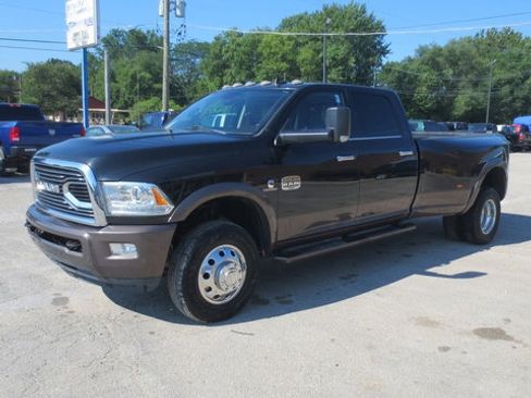 Used 2018 RAM 3500 Laramie Longhorn w/ Longhorn Southfork Package image 4