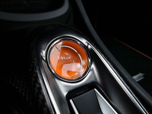 Used 2025 McLaren Artura Spider image 39