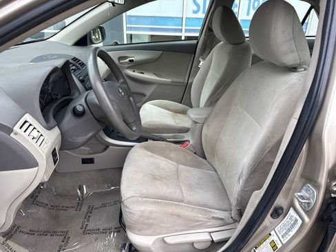 Used 2009 Toyota Corolla FWD image 9