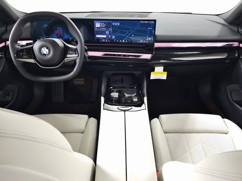 New 2026 BMW 530i xDrive image 9