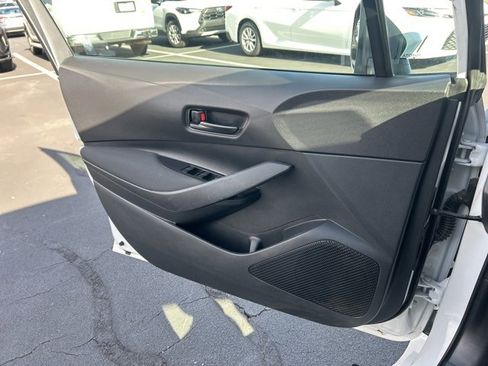 Used 2024 Toyota Corolla LE image 27