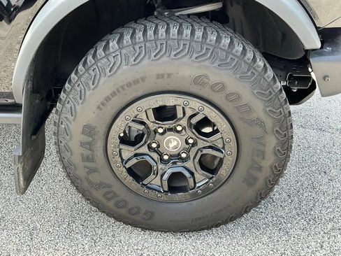 Used 2024 Ford Bronco Wildtrak AWD/4WD image 19