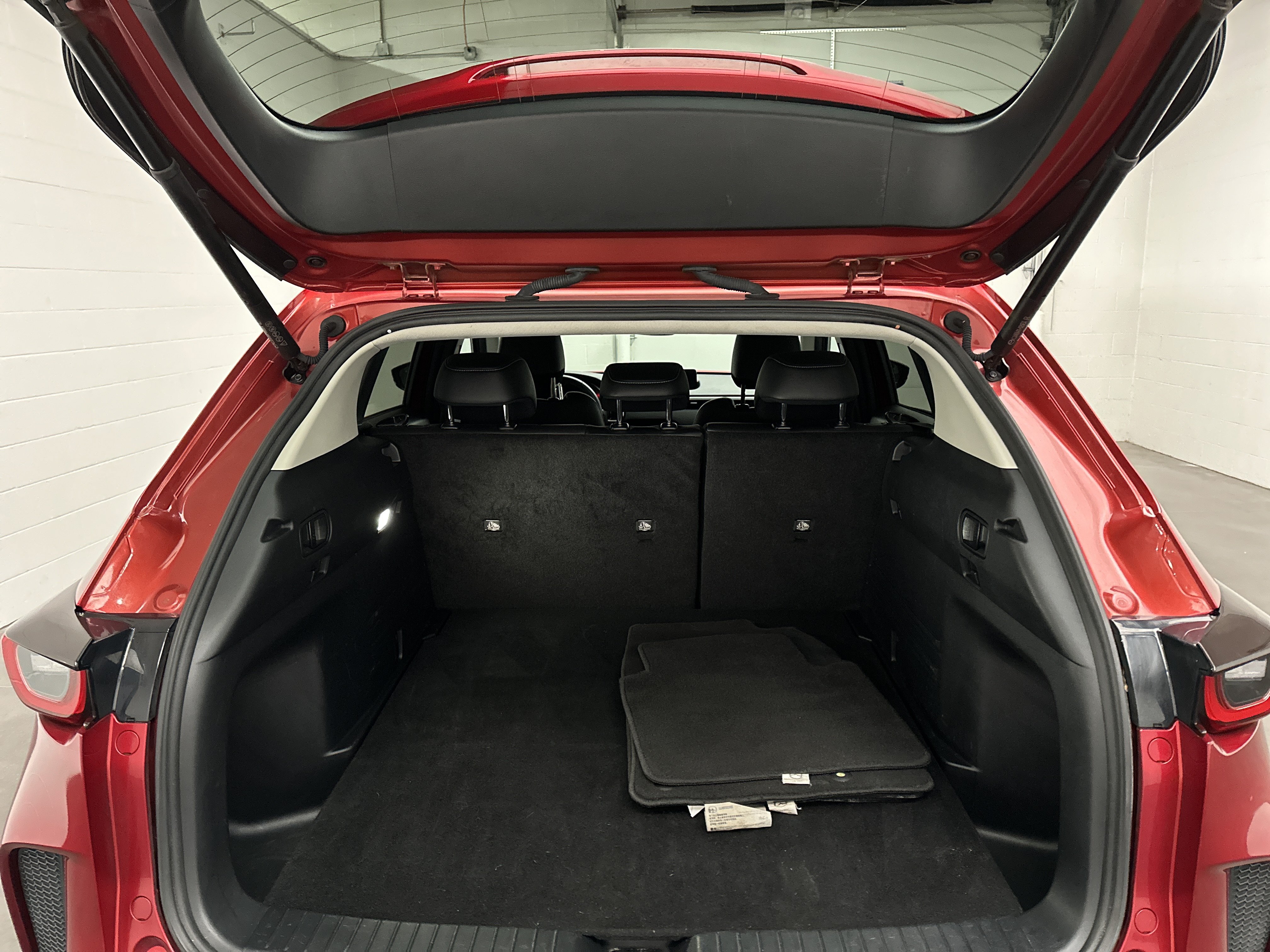 Used 2025 MAZDA CX-50 AWD 2.5 S w/ Preferred Package image 13