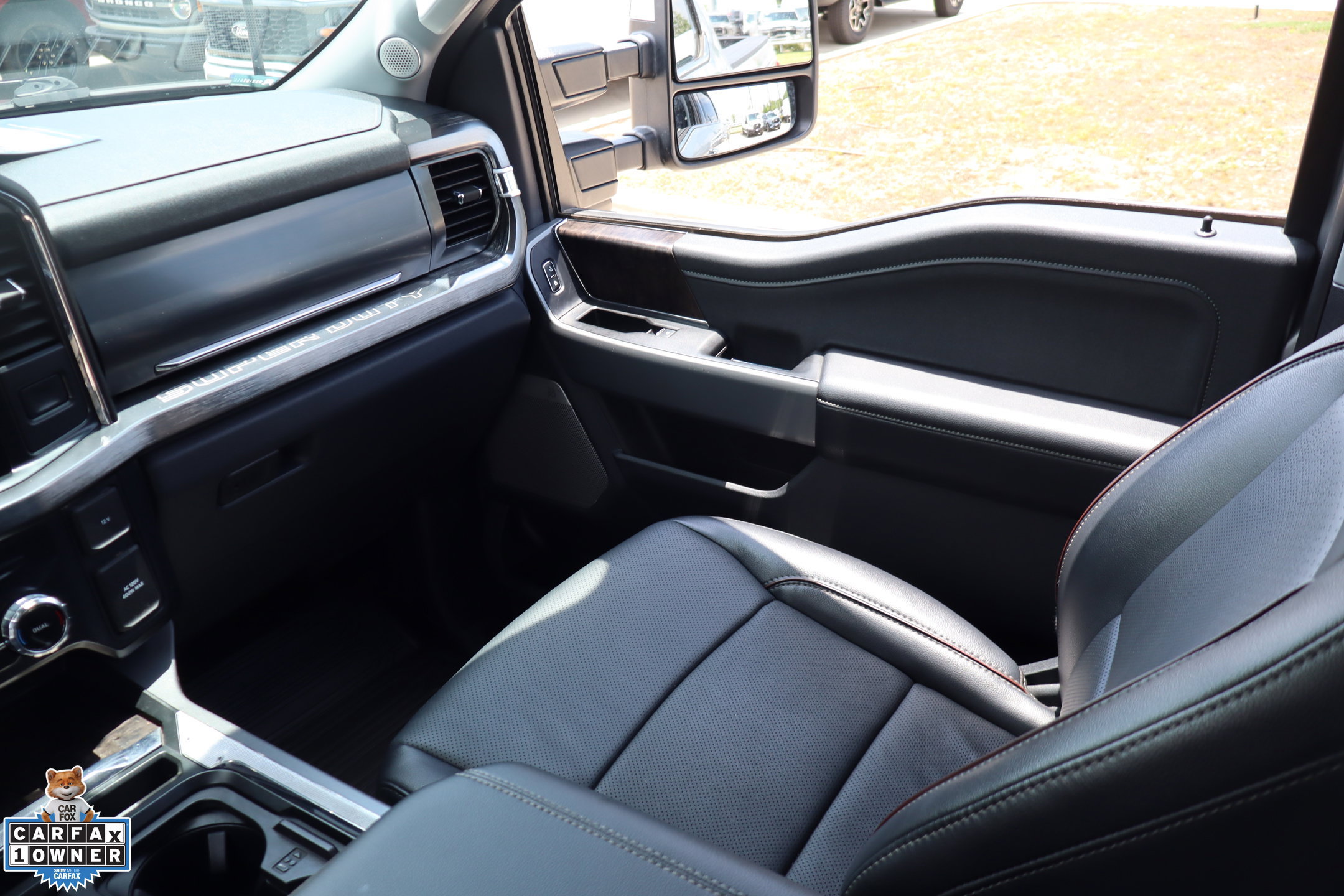 Used 2024 Ford F350 Lariat w/ Lariat Ultimate Package AWD/4WD image 24