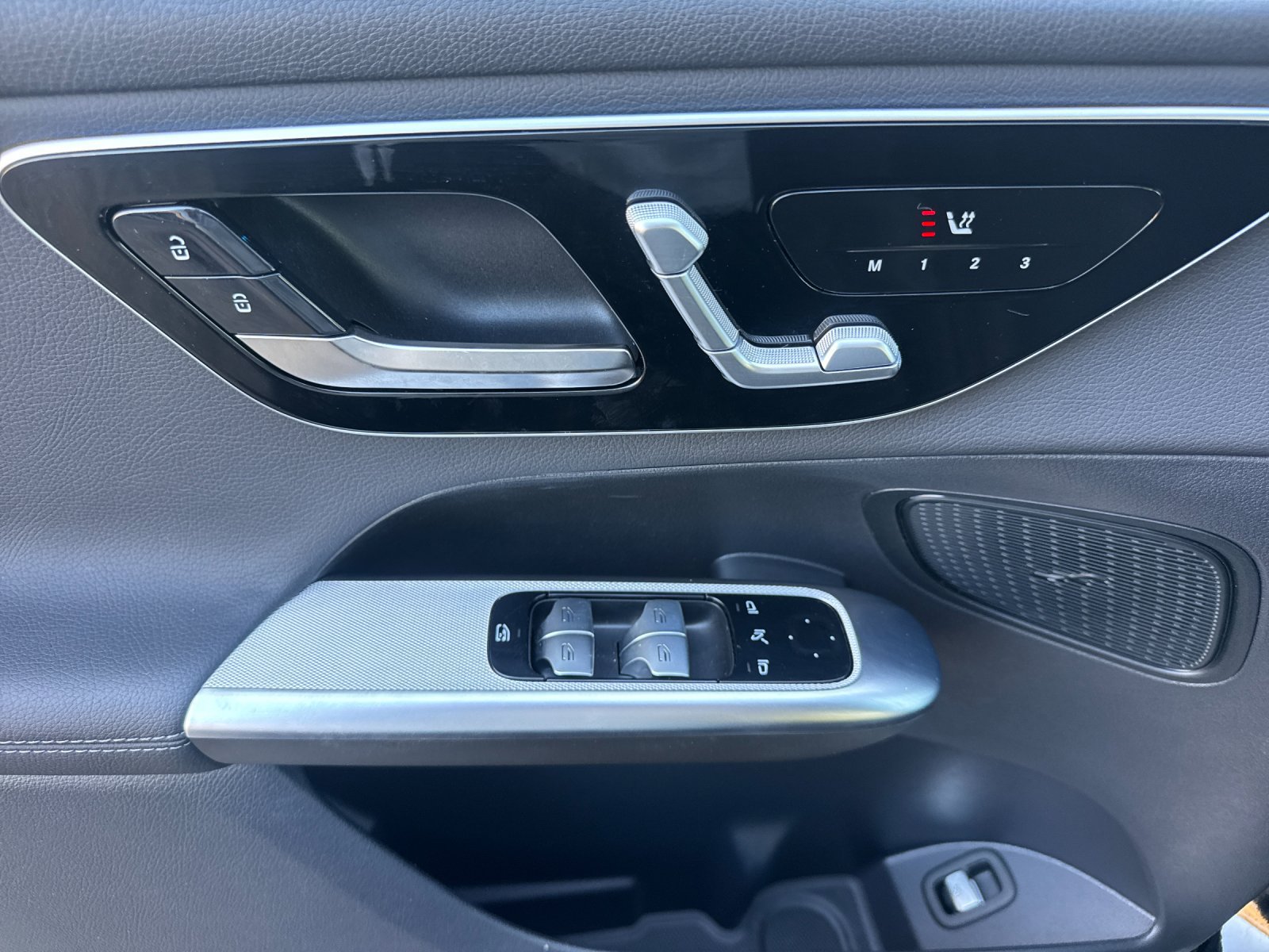 Certified 2026 Mercedes-Benz GLC 300 4MATIC image 11