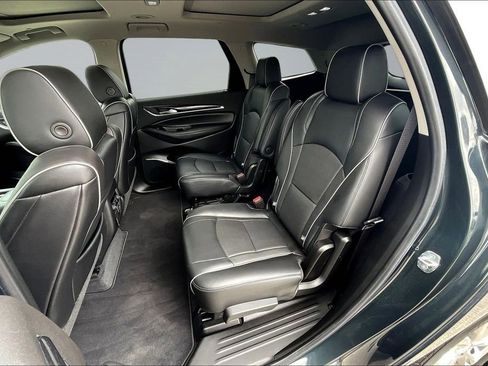 Used 2020 Buick Enclave Avenir w/ Avenir Technology Package AWD/4WD image 23