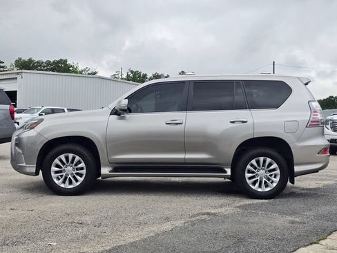Used 2021 Lexus GX 460 Premium w/ Premium Package AWD/4WD image 2