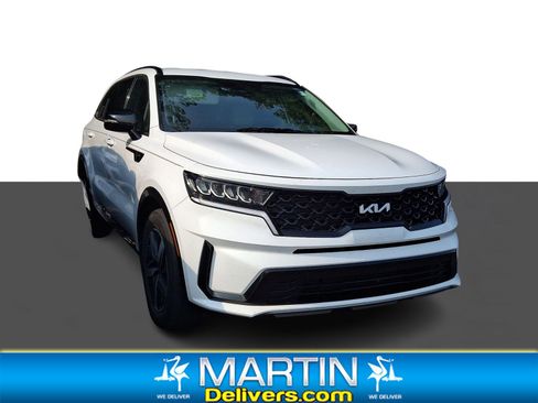Used 2023 Kia Sorento S FWD image 1