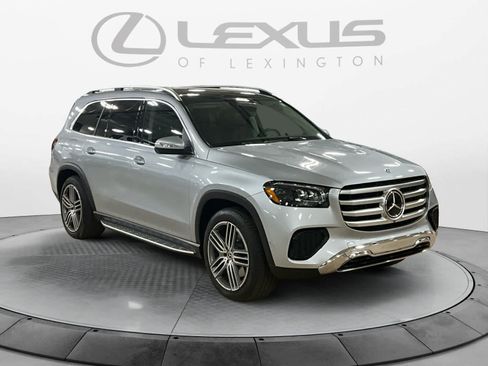 Used 2025 Mercedes-Benz GLS 450 4MATIC image 13