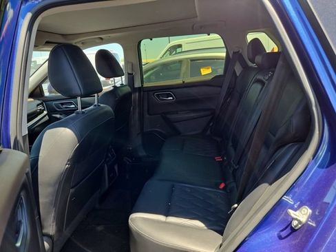 Used 2023 Nissan Rogue Platinum AWD/4WD image 19
