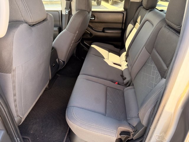 Used 2025 Nissan Frontier SV RWD image 7