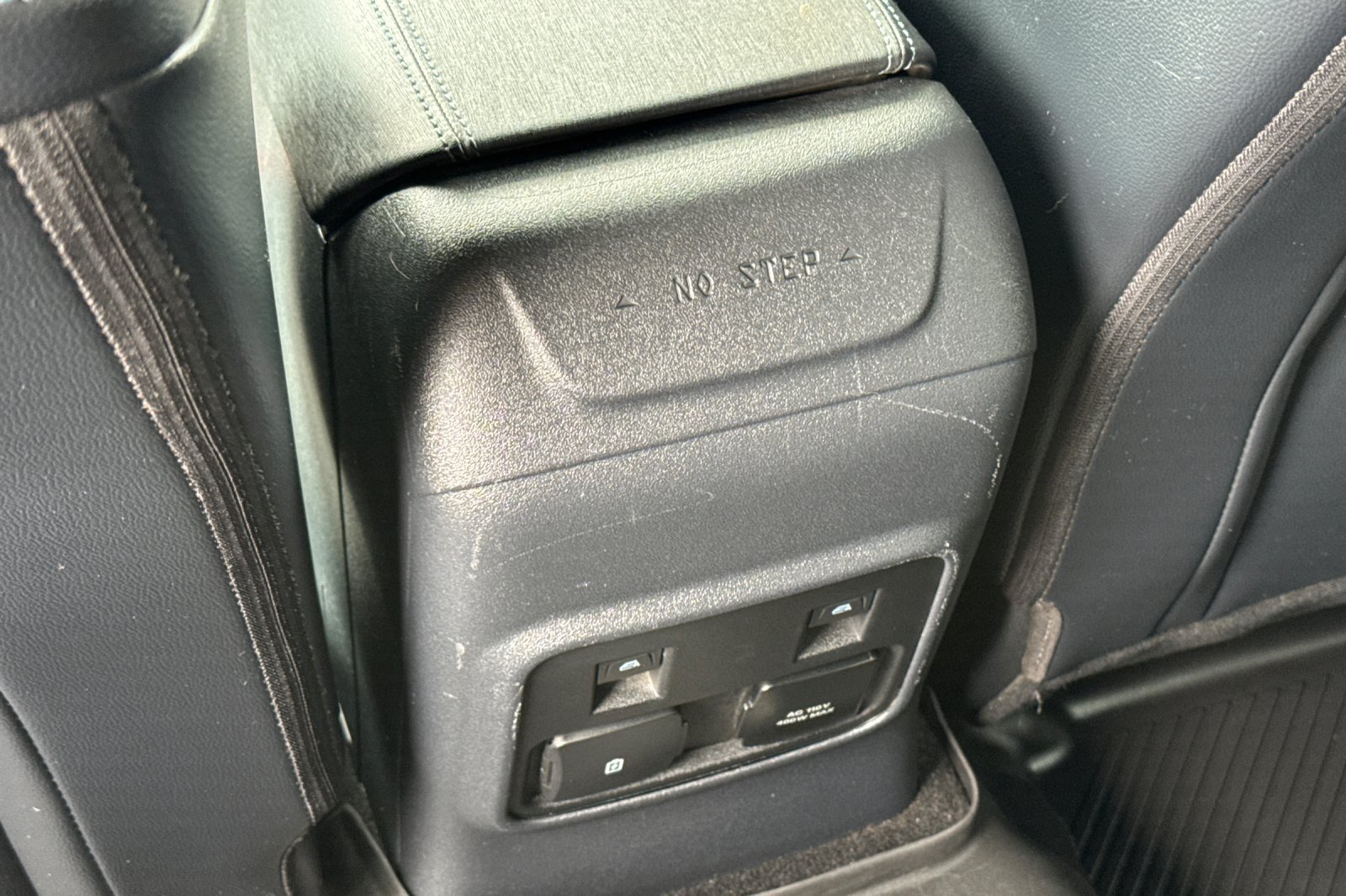 Certified 2024 Ford Bronco Wildtrak AWD/4WD image 35