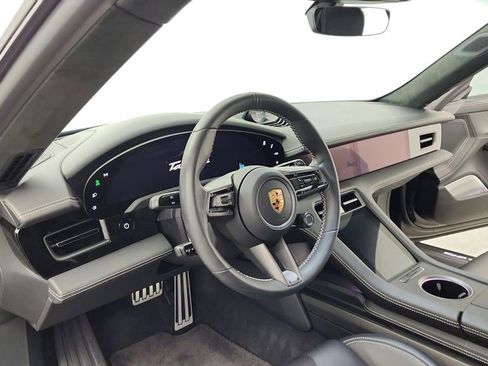 Used 2023 Porsche Taycan GTS image 13