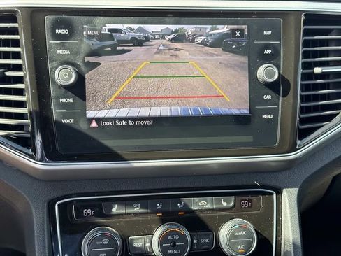 Used 2019 Volkswagen Atlas SEL FWD image 32