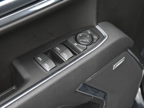 Used 2025 Chevrolet Silverado 1500 LT Trail Boss w/ Convenience Package II image 16