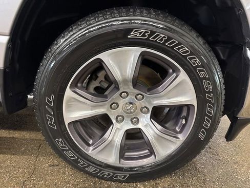 Used 2023 RAM 1500 Laramie AWD/4WD image 9