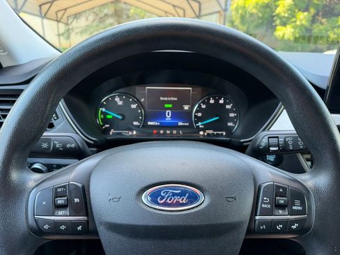 Used 2021 Ford Escape SE FWD image 22