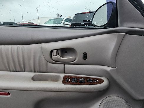 Used 2004 Buick Century Custom FWD image 15