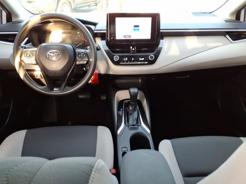 Used 2024 Toyota Corolla LE FWD image 11